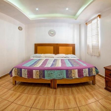 Hostal Casa Pajaritos Taxco de Alarcon Esterno foto